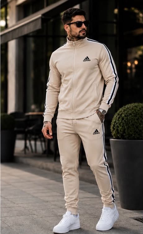 Conjunto Esportivo Tech Fleece