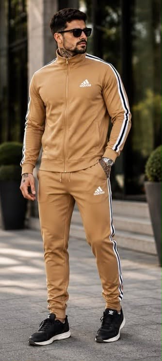 Conjunto Esportivo Tech Fleece
