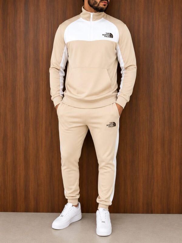 Conjunto Esportivo Tech Fleece