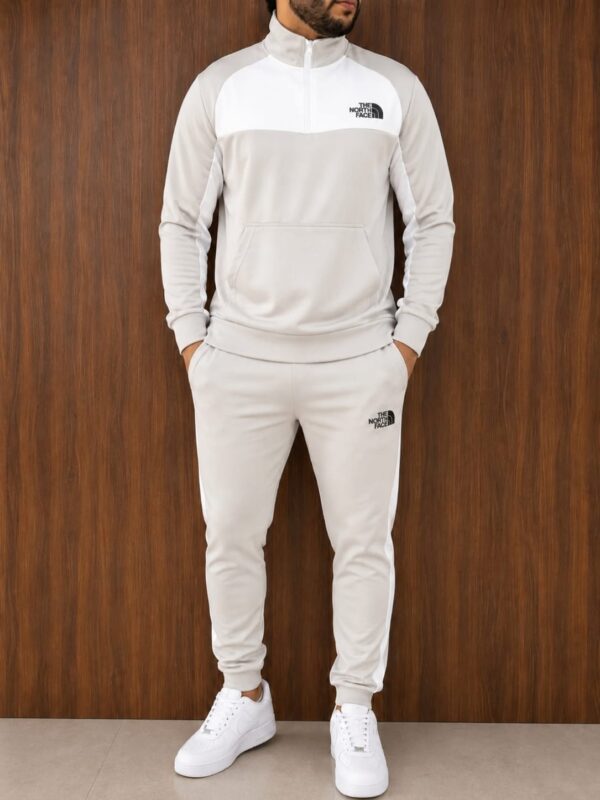 Conjunto Esportivo Tech Fleece