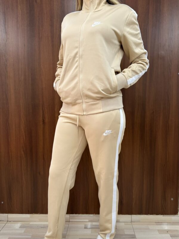 Conjunto Tech Fleece Feminino